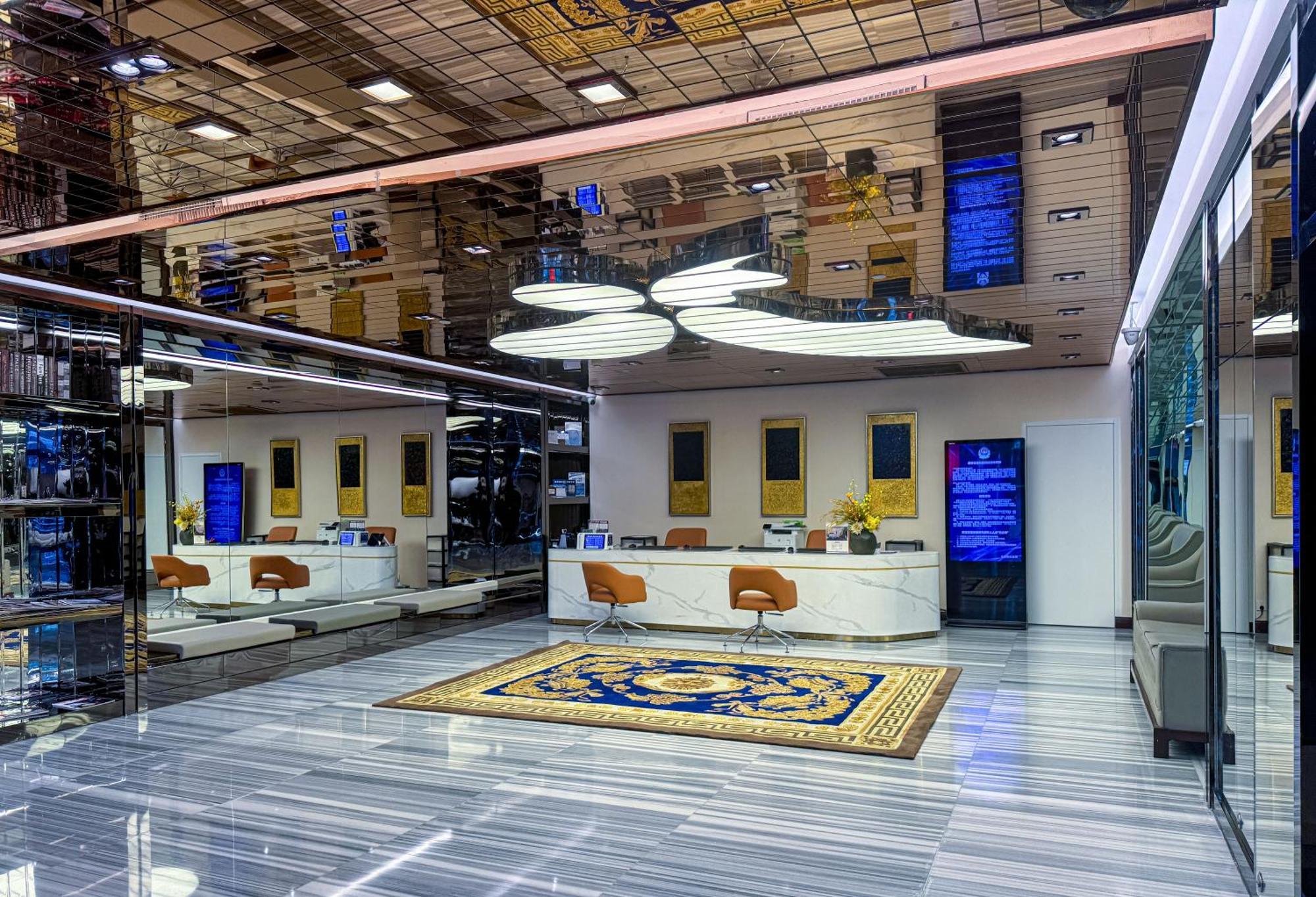 Sunworld Dynasty Hotel Beijing Wangfujing Экстерьер фото The lobby of the new terminal